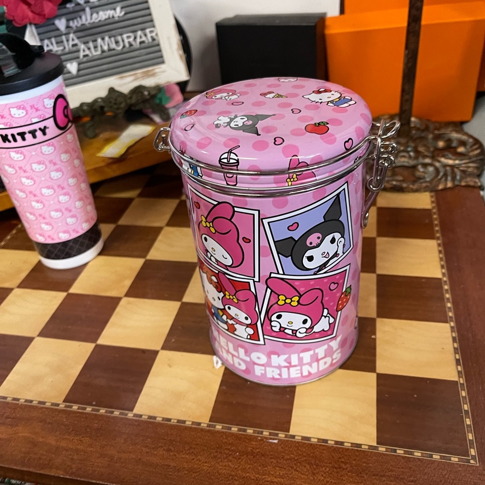 Hello kitty bundle - Picture 5 of 10
